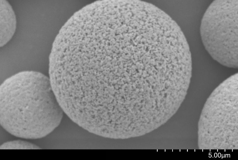 Spherical fine particles